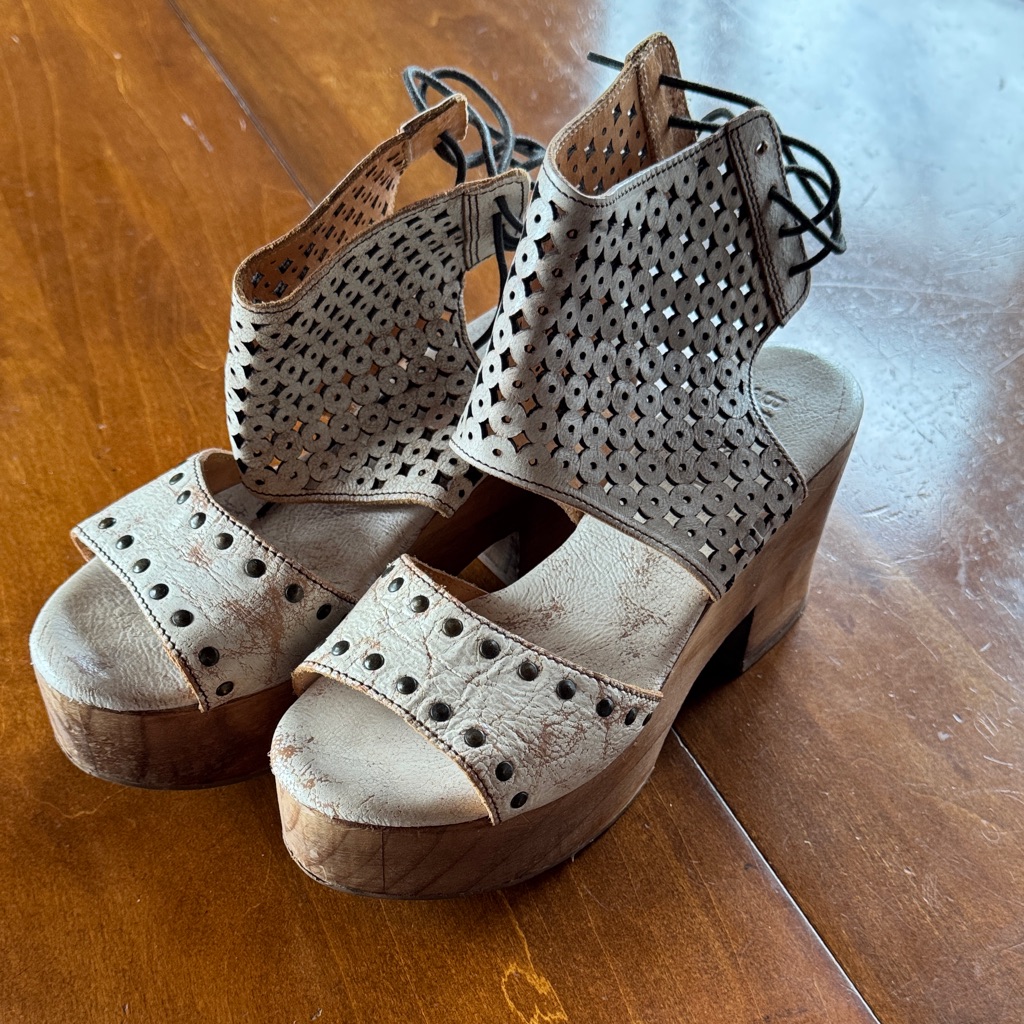 Bed Stu Taupe Cutout Lace-Up Platform Sandals